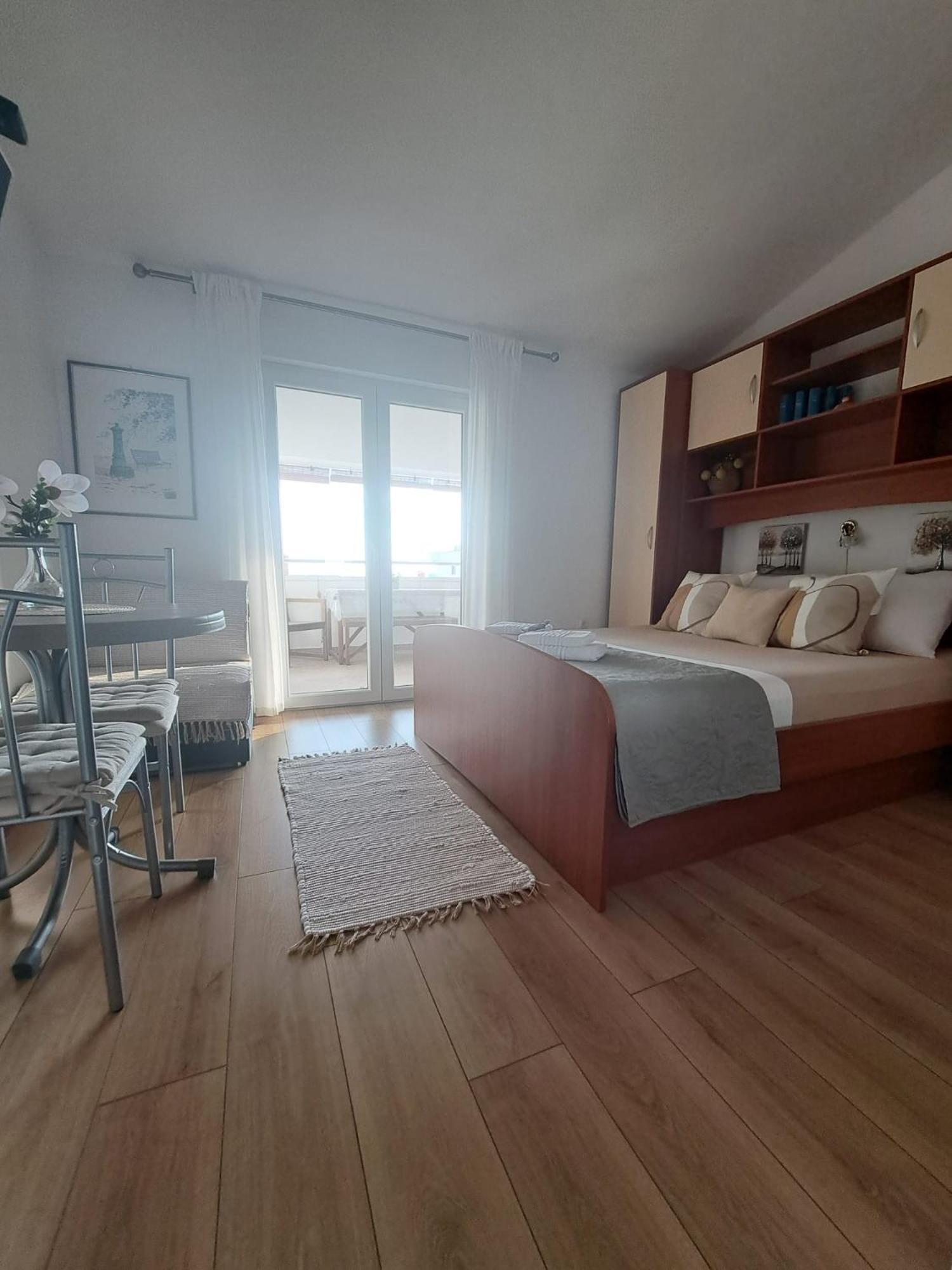 Apartments Marija Makarska Bagian luar foto