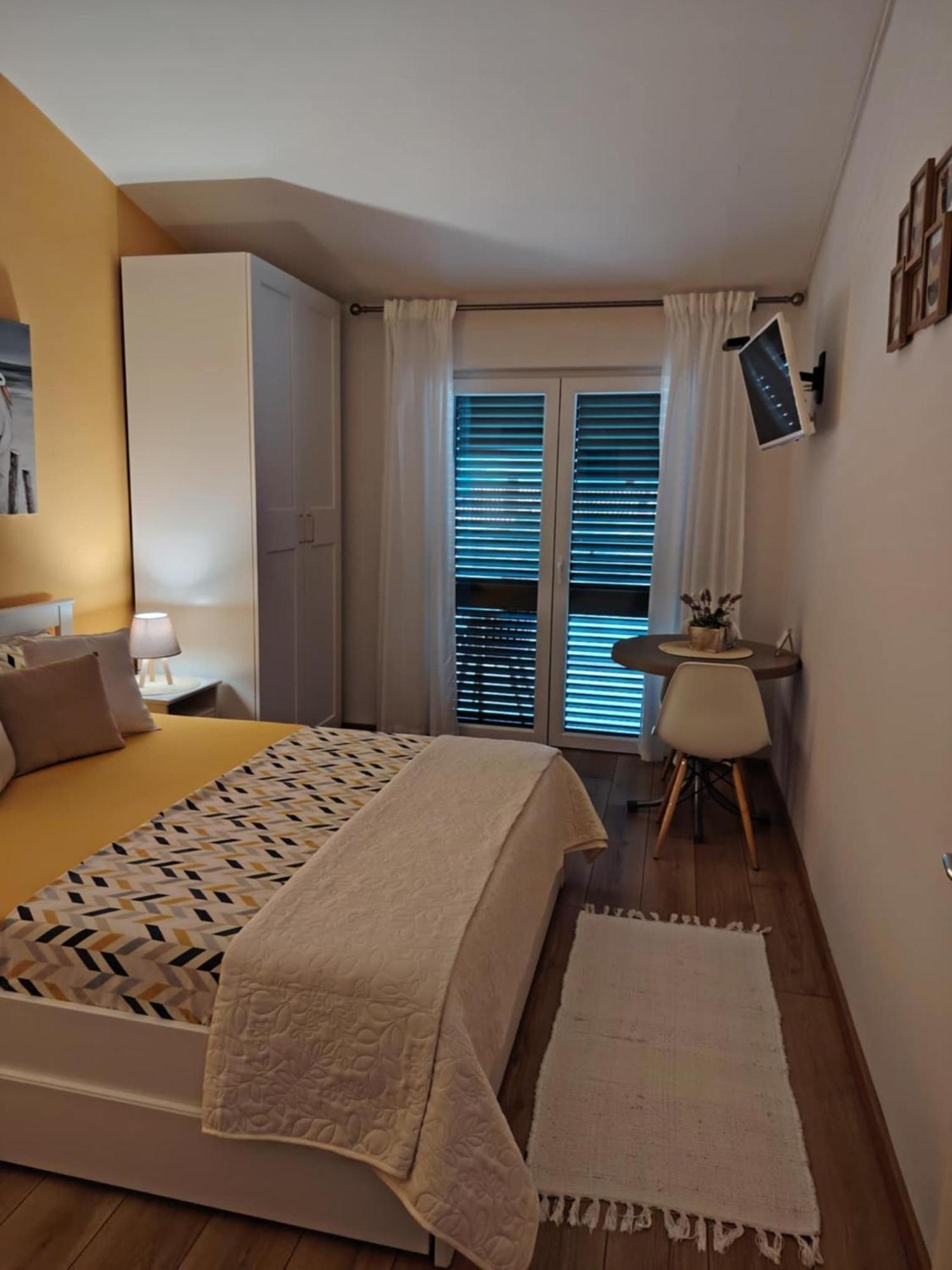 Apartments Marija Makarska Bagian luar foto
