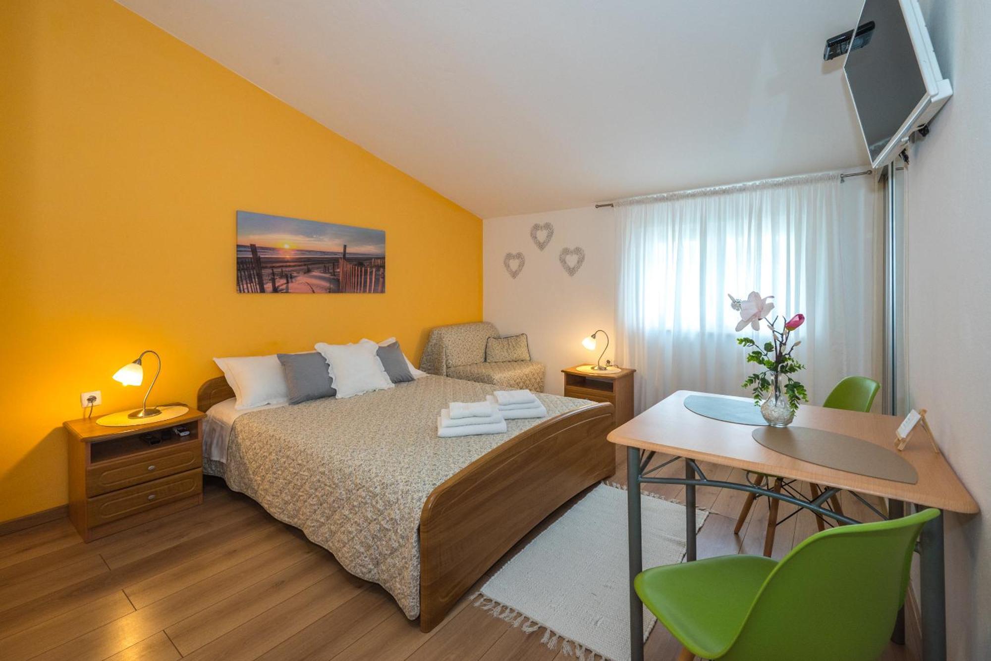 Apartments Marija Makarska Bagian luar foto